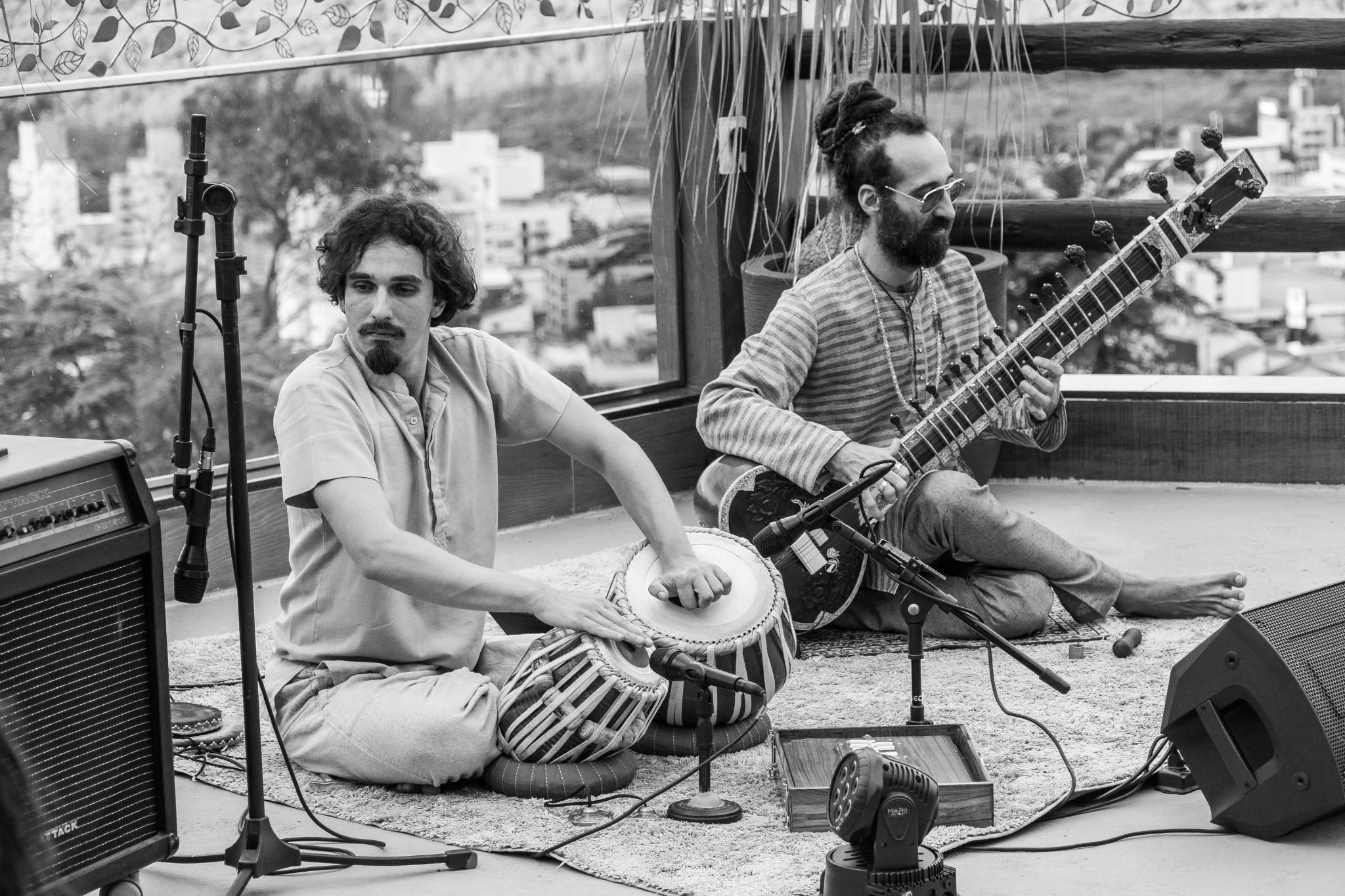 Sam e Eduardo Riter tocando juntos